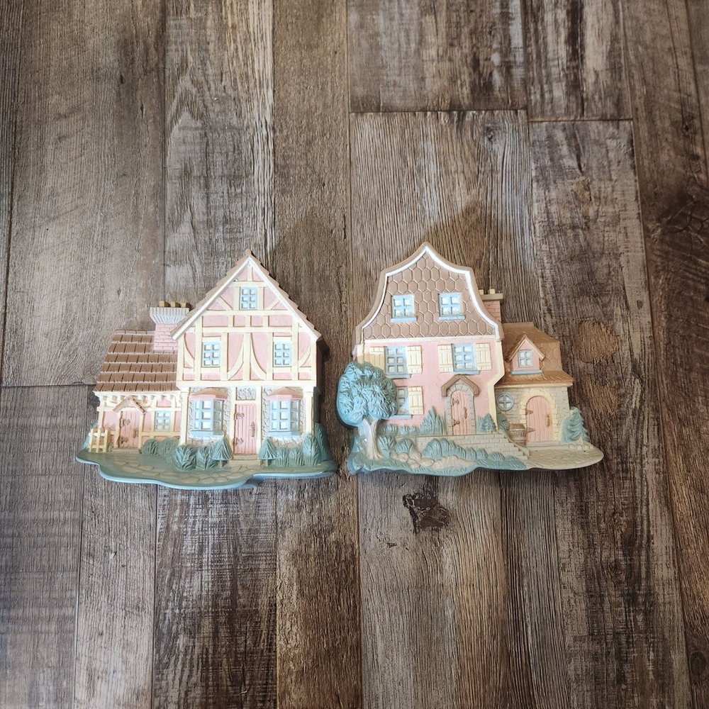 Vintage Burwood Products Pastel Cottage Wall Hanging Set 1995 3133-1 3133-2 2pc